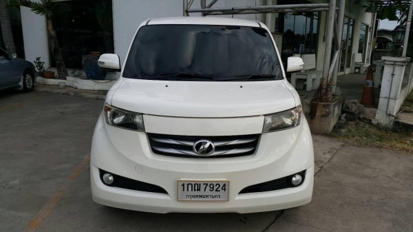 Toyota BB สีขาวมุก รถวิ่งน้อย สภาพสวยจี๊ด พูดเลยคะ