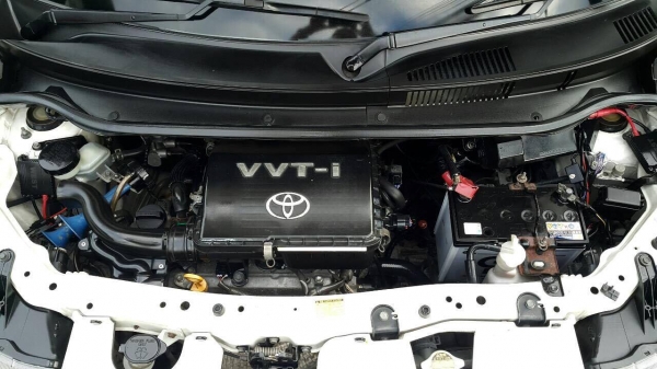 Toyota BB สีขาวมุก รถวิ่งน้อย สภาพสวยจี๊ด พูดเลยคะ