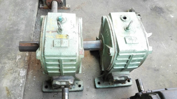 Sell>> วอร์มเกียร์ทด Taiwan เบอร์ 135 ทด 1:40 มาคู่ สภาพสวยพร้อมใช้งาน. Sell>> วอร์มเกียร์ทด Taiwan เบอร์ 135 ทด 1:40 มาคู่ สภาพสวยพร้อมใช้งาน.