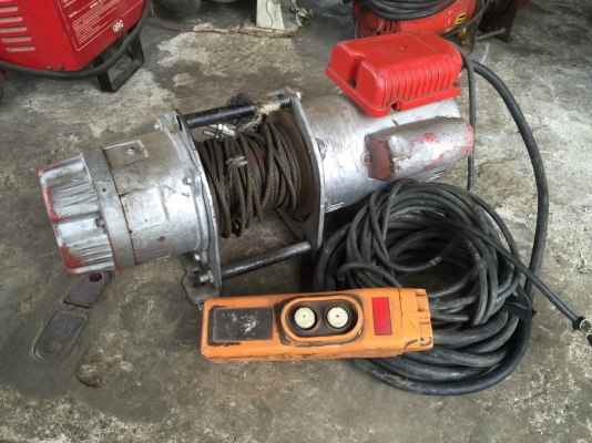 Sell> ขายวินซ์สลิง 500 กิโล มอเตอร์ไฟบ้าน 220V. พร้อมใช้งานครับ