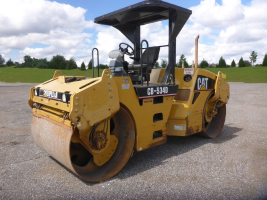 ขายรถบด 2003 CATERPILLAR CB534D Tandem Roller