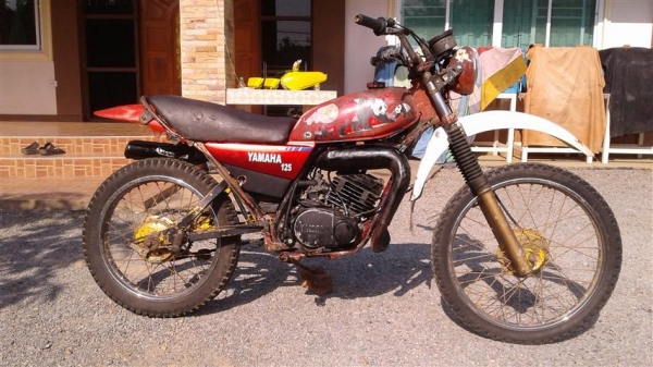 ขาย DT125MX ไม่มีเอกสารออกใบซื้อขายเครื่องดีพอใช้เหาะเอาไปปั้นต่อหรือทำอะไหล่ราคาเบาๆ 8900 บาท