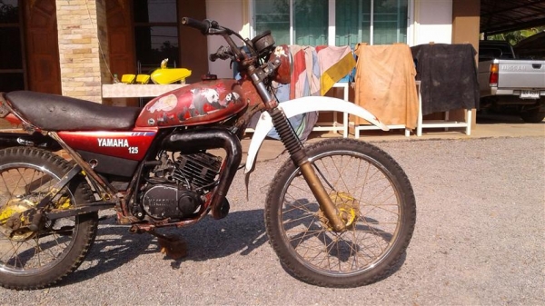 ขาย DT125MX ไม่มีเอกสารออกใบซื้อขายเครื่องดีพอใช้เหาะเอาไปปั้นต่อหรือทำอะไหล่ราคาเบาๆ 8900 บาท