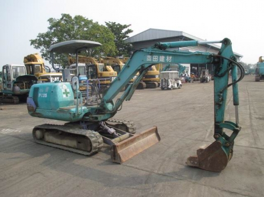ขายรถขุด KOMATSU PC25-1E มีลายหัว  เครื่องดำ คอนโทน้ำมัน เก่านอก T.0894071471