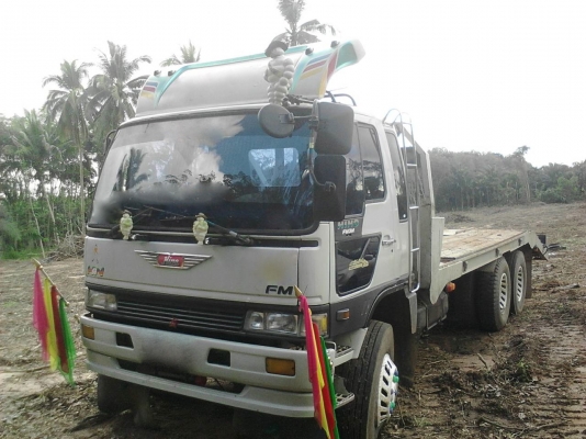 รถฮีโน่ 10 ล้อ ท้ายลาด FM3H  195 แรงม้า. ปี 39.   สนใจติดต่อ  081 - 6079515