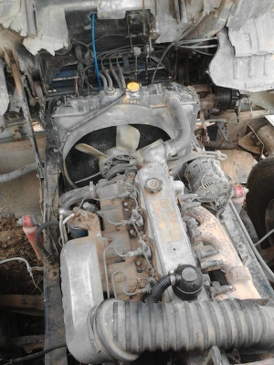 รถฮีโน่ 10 ล้อ ท้ายลาด FM3H  195 แรงม้า. ปี 39.   สนใจติดต่อ  081 - 6079515