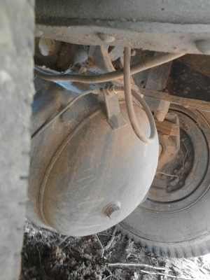 รถฮีโน่ 10 ล้อ ท้ายลาด FM3H  195 แรงม้า. ปี 39.   สนใจติดต่อ  081 - 6079515