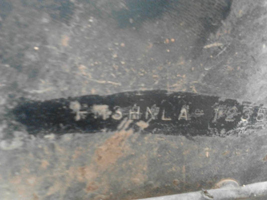 รถฮีโน่ 10 ล้อ ท้ายลาด FM3H  195 แรงม้า. ปี 39.   สนใจติดต่อ  081 - 6079515