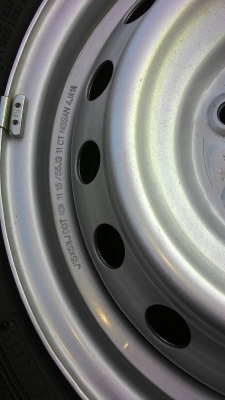 ขายยางขอบ 195-70-15 ของdunlop ขายยางขอบ 195-70-15 ของdunlop