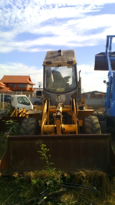 **ขายรถตักล้อยาง FORDILL ไม่มี pump(ขายทั้งคัน หรือแยกอะไหล่) สนใจติดต่อ 092 315 87 87 กอล์ฟ