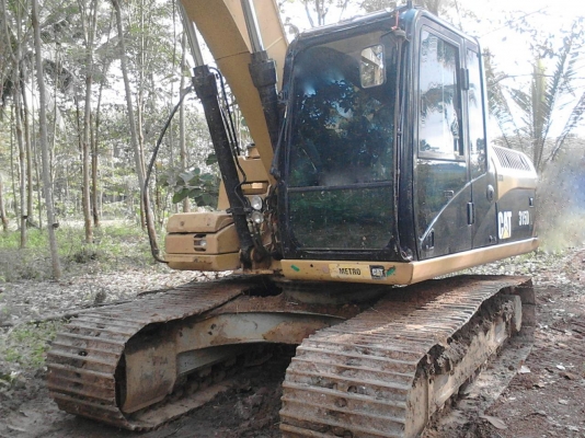 รถแบคโฮ  CAT  315D  ( กระบอกดำ. ) , ( รถทำ 6,xxx กว่า ชม. )     สนใจติดต่อ  081 - 6079515