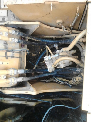 รถแบคโฮ  CAT  315D  ( กระบอกดำ. ) , ( รถทำ 6,xxx กว่า ชม. )     สนใจติดต่อ  081 - 6079515