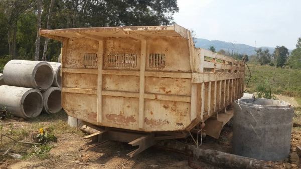 ขายดั้มท้องเรือ 10 ล้อ สามมิตร