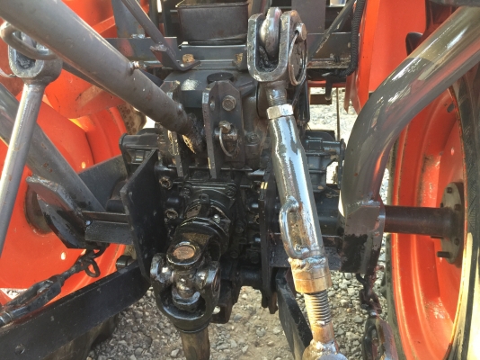 ขายรถไถคูโบต้า B2420 พร้อมอุปกรณ์ต่อพร่วงโลเตอร์รี ราคา 198,000 บาท สนใจโทร 081-9136451 ขายรถไถคูโบต้า B2420 พร้อมอุปกรณ์ต่อพร่วงโลเตอร์รี ราคา 198,000 บาท สนใจโทร 081-9136451