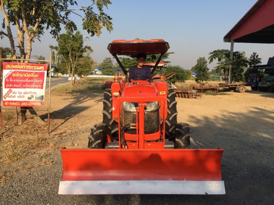 ขายรถไถคูโบต้า L4708(4WD)2เพลา พร้อมชุดอุปกรณ์ใบมีดดันดินหน้าและผานพรวน สนใจโทร 081-9136451 คุณโบว์ ขายรถไถคูโบต้า L4708(4WD)2เพลา พร้อมชุดอุปกรณ์ใบมีดดันดินหน้าและผานพรวน สนใจโทร 081-9136451 คุณโบว์