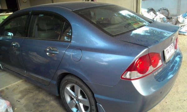 ขายCIVIC FD 1.8 E เกียร์ธรรมดา288,000 บาท