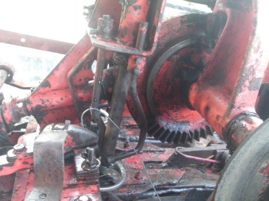 ขายถูกสุด ๆ เครื่องอัดฟาง New holland 370 หรือแลกรถนวดข้าว กระบะ  อีแต๋น รถไถเก่า