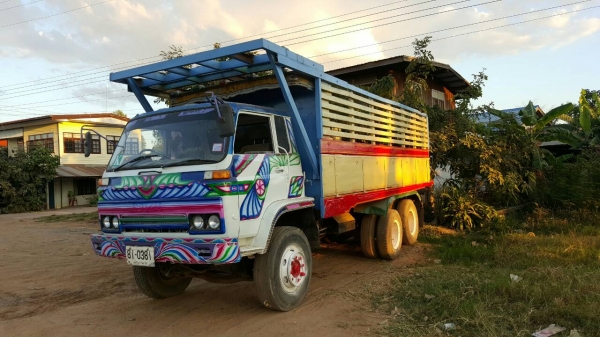 ขาย10ล้อดั้มพ์2เพลา สโลว์อินเตอร์ เครื่องดี แชชซีสวย เอกสารพร้อมโอน จัดไฟร์แนนซ์ได้ 0857698049 0887115178