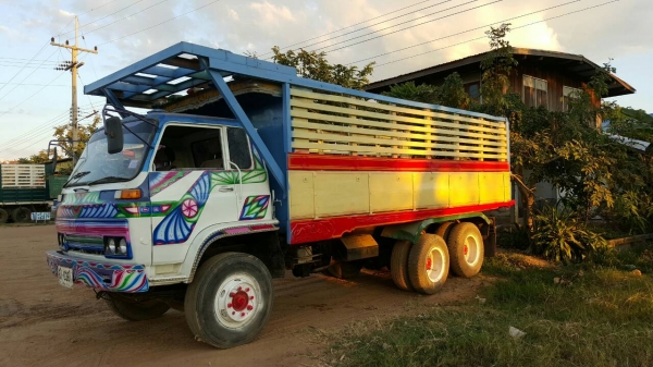 ขาย10ล้อดั้มพ์2เพลา สโลว์อินเตอร์ เครื่องดี แชชซีสวย เอกสารพร้อมโอน จัดไฟร์แนนซ์ได้ 0857698049 0887115178