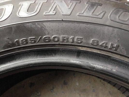 ยาง DUNLOP 185-60-15 ปี 12 ครบชุด 4 เส้น 2200 สภาพสวยๆดอกยางนิ่มๆไม่บวมเอาไปวิ่งกันยาวๆราคาเบาๆค่ะ