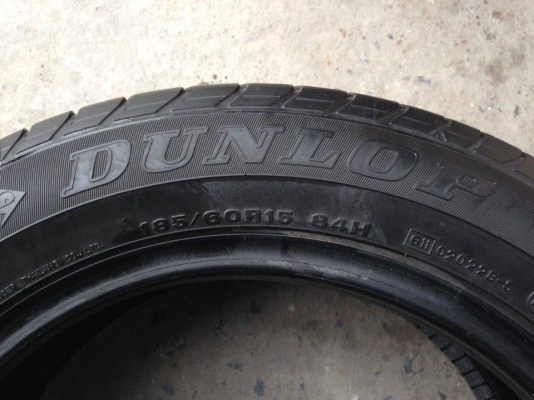ยาง DUNLOP 185-60-15 ปี 12 ครบชุด 4 เส้น 2200 สภาพสวยๆดอกยางนิ่มๆไม่บวมเอาไปวิ่งกันยาวๆราคาเบาๆค่ะ