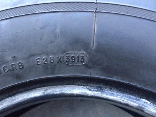 ยาง MICHELIN XCD 215 R 14 ปี 13 2 เส้น 2500 สภาพสวยๆดอกยางนิ่มๆไม่มีปะไม่บวมเอาไปวิ่งกันยาวๆราคาเบาๆค่ะ