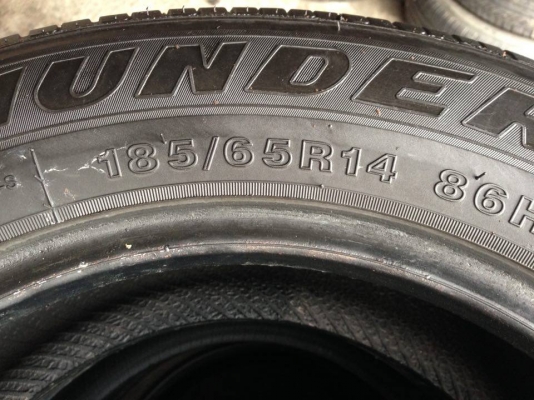ยาง THUNDERER 185-65-14 ปี 13 2 เส้น ปี 12 2 เส้น ครบชุด 4 เส้น 2800 สภาพสวยๆดอกยางนิ่มๆไม่บวมเอาไปวิ่งกันยาวๆราคาเบาๆค่ะ ยาง THUNDERER 185-65-14 ปี 13 2 เส้น ปี 12 2 เส้น ครบชุด 4 เส้น 2800 สภาพสวยๆดอกยางนิ่มๆไม่บวมเอาไปวิ่งกันยาวๆราคาเบาๆค่ะ