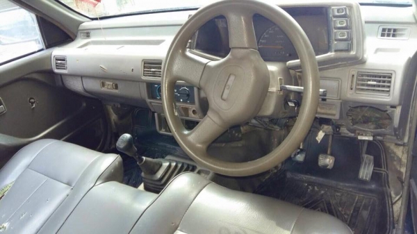 ขายTFR90หัวเดียวปี36 เครื่องพอได้. วิ่งดีกำลังดี.  คัสชีมีลอยเชื่อม1ที่ นอกนั้นสวยหมด หน้าตาเดิม. แอร์หนาว ภายในสวย กะบะดีแม็ก ยางดี4เส้น เอกสารพร้อมโอน ราคา68500 สนใจ0930693225 สารคาม