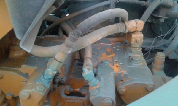 ขายถูกด่วนๆรถขุดKOMATSU PC75UU-1 เครื่องยนต์ KOMATSU-4D95/ มีเก๋ง/ปรับสภาพให้เรียบร้อย/พร้อมใช้งาน  ราคาเพียง 355,000 บาท สนใจติดต่อ 0819337688