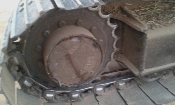 ขายถูกด่วนๆรถขุดKOMATSU PC75UU-1 เครื่องยนต์ KOMATSU-4D95/ มีเก๋ง/ปรับสภาพให้เรียบร้อย/พร้อมใช้งาน  ราคาเพียง 355,000 บาท สนใจติดต่อ 0819337688