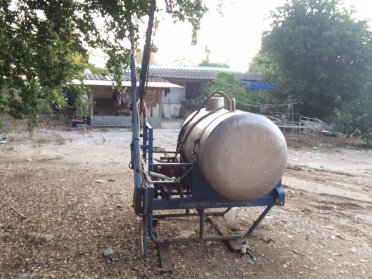 ขายเครื่องฉีดยารถไถใหญ่