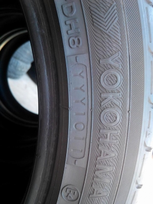 ยางYokohama 225/45/17 ปี11 สภาพสวยมากๆ