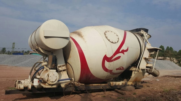 ขาย โม่ปูน 6 คิว สภาพพร้อมใช้ อุปกรณ์ครบ