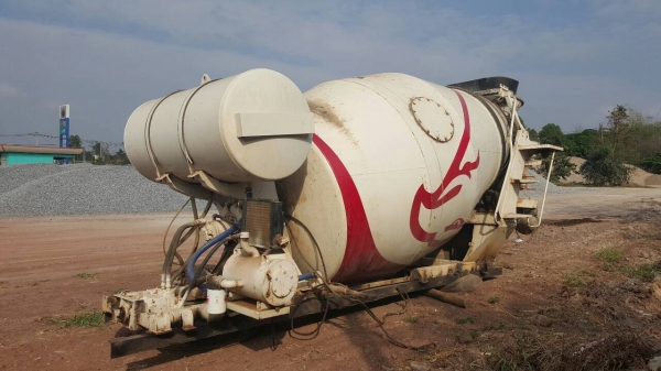 ขาย โม่ปูน 6 คิว สภาพพร้อมใช้ อุปกรณ์ครบ