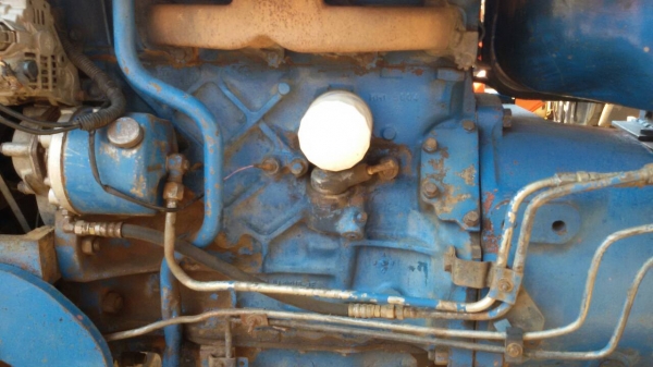 Ford 6610 เสื้อลาย พร้อมใบมีดหน้า   ถูกม๊าก มาก ราคา 320,000