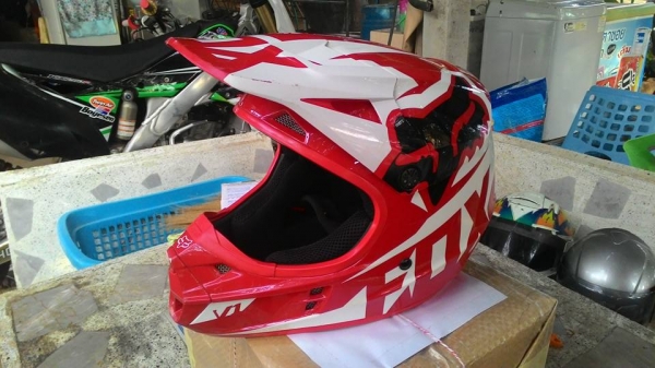 ขายหมวก fox v1  ไซร์ s 2900 พร้อมส่ง