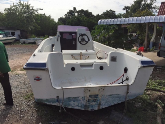 เรือนิสสัน FR710 ขนาด 21 ฟุตเครื่อง 140 โฟหัวฉีด