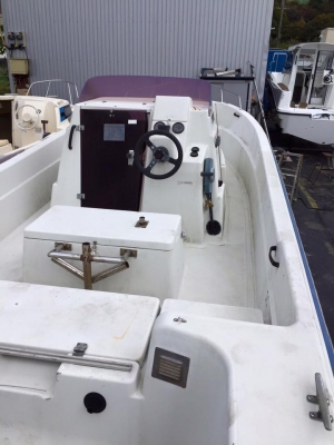 เรือนิสสัน FR710 ขนาด 21 ฟุตเครื่อง 140 โฟหัวฉีด