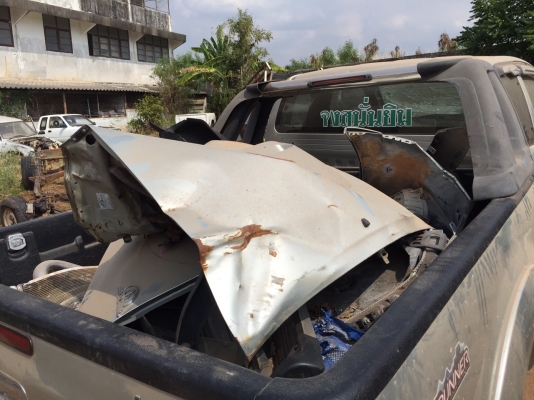 ขายรถTOYOTA VIGO แค้ป 3000cc. อุบัติเหตุ ปี 2007 ขายรถTOYOTA VIGO แค้ป 3000cc. อุบัติเหตุ ปี 2007