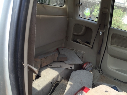 ขายรถTOYOTA VIGO แค้ป 3000cc. อุบัติเหตุ ปี 2007