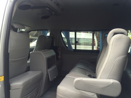 โทร0877758887นางเบสท์รถตู้ท่าพระดีเซลปี12เกียMT