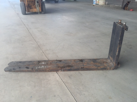 ขายงาใหม่3ตันกว้าง12ซม หนา5ซม ยาว167ซม ขายคู่ละ16000บาท ขายงาใหม่ขนาด3ตันกว้าง12ซมหนา5ซมยาว125ซม ขายคู่ละ13000บาท มีงาขนาด1.5ตัน มีหลายคู่ ขายคู่ละ3000บาท