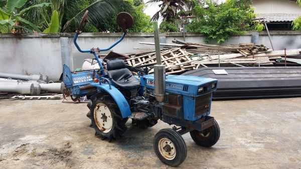 นำเข้าจากญี่ปุ่น รถไถพรวนดินนั่งขับ  ISEKI  รุ่น TX1210 ขนาด 12 แรง  เก่าญี่ปุ่น สภาพพร้อมใช้งาน