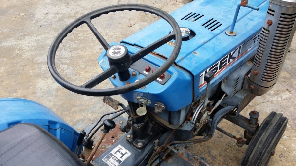 นำเข้าจากญี่ปุ่น รถไถพรวนดินนั่งขับ  ISEKI  รุ่น TX1210 ขนาด 12 แรง  เก่าญี่ปุ่น สภาพพร้อมใช้งาน