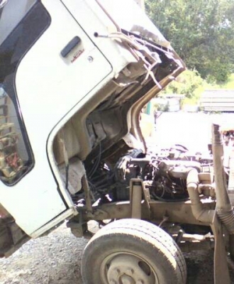 หกล้อเล็ก ป้ายเล็กไม่ติดเวลา  อีซูซุ NKR100ดั้ม3คิว สภาพดีพร้อมใช้งาน แอร์ พ.เวอร์ ทะเบียน ป้ายเล็กไม่ติดเวลา พร้อมโอน