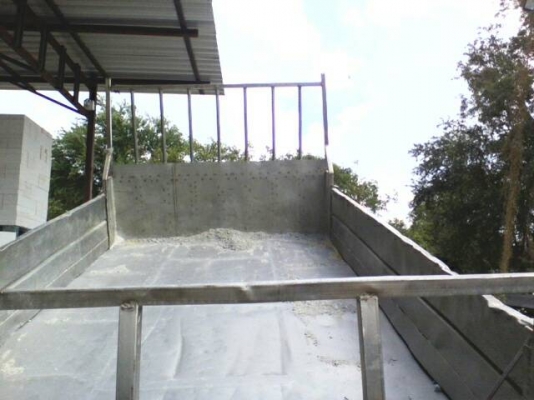 หกล้อเล็ก ป้ายเล็กไม่ติดเวลา  อีซูซุ NKR100ดั้ม3คิว สภาพดีพร้อมใช้งาน แอร์ พ.เวอร์ ทะเบียน ป้ายเล็กไม่ติดเวลา พร้อมโอน