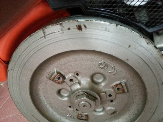 ขาย kubota RT140 เครื่องสภาพสวยมาก เครื่องติดนิ่ม รับประกัน 2 เดือน 34,000 บาท