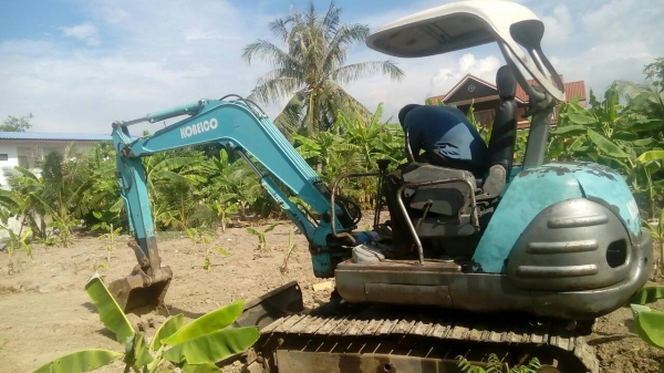 ขาย 280,000 รถแบคโฮ KOBELCO sk035 รถสวยพร้อมใช้(รถทำงานอยู่) 090-772-3710 090-772-3708