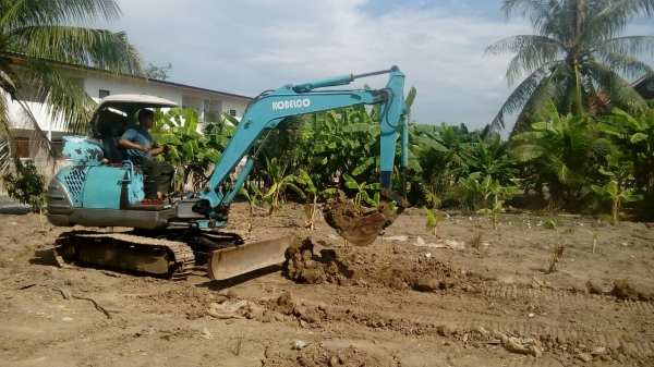 ขาย 280,000 รถแบคโฮ KOBELCO sk035 รถสวยพร้อมใช้(รถทำงานอยู่) 090-772-3710 090-772-3708