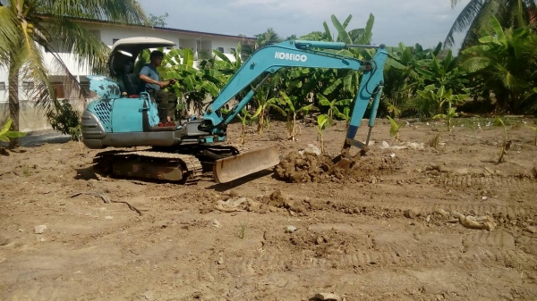 ขาย 280,000 รถแบคโฮ KOBELCO sk035 รถสวยพร้อมใช้(รถทำงานอยู่) 090-772-3710 090-772-3708